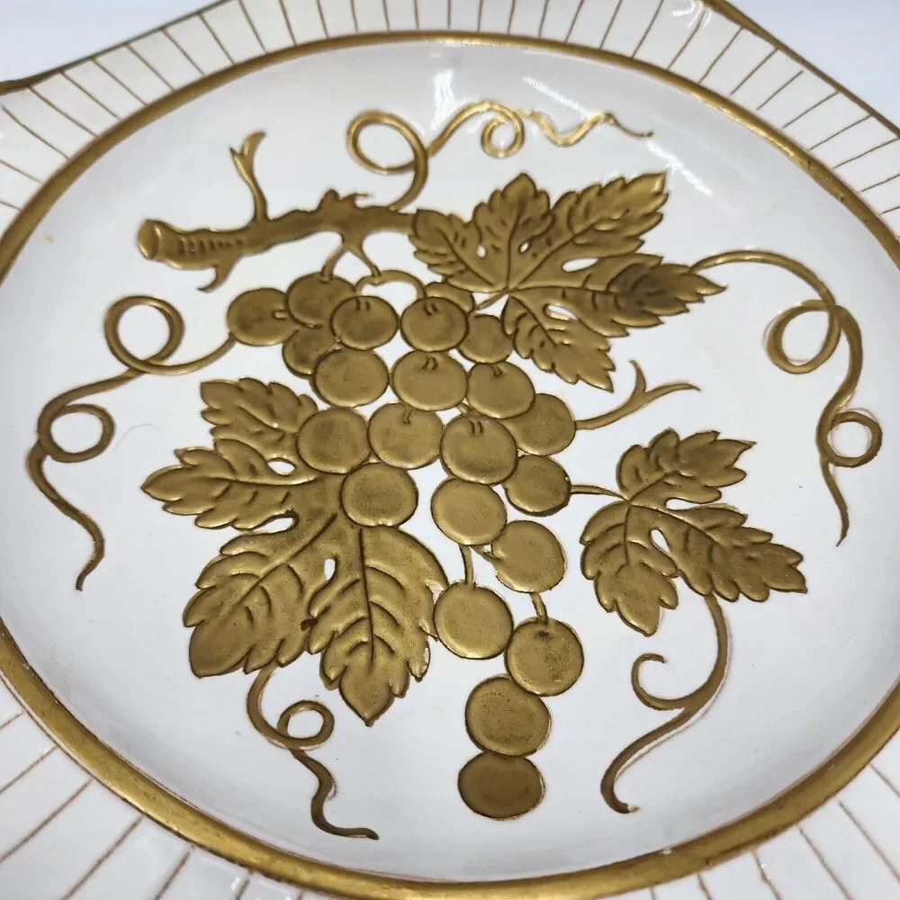 Rare Original Creation by KB Made in Italy Gold Handpainted Plate Grapes Fruit